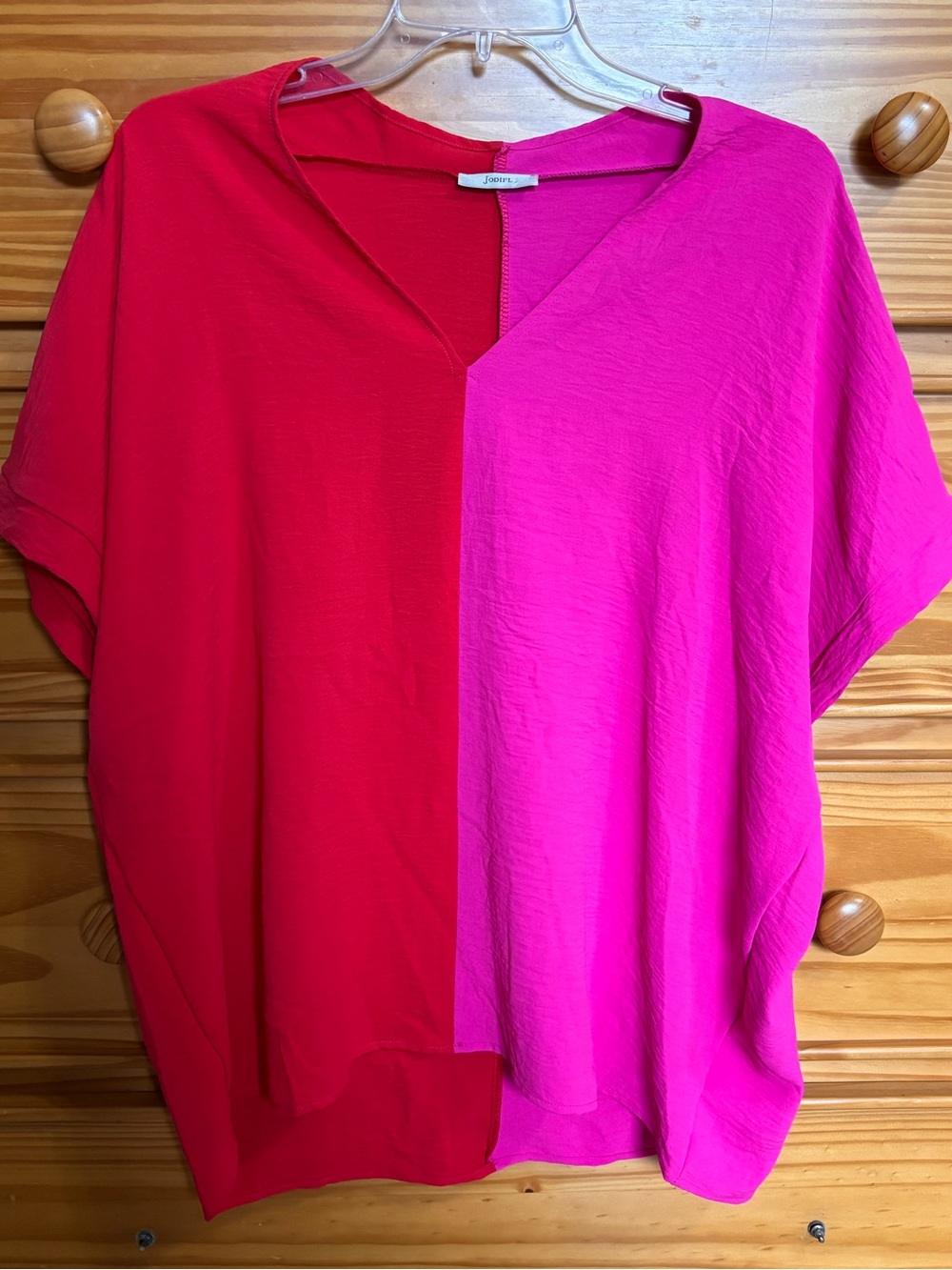 JODIFL Two-Tone Red & Hot Pink V-Neck Tunic